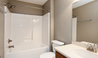 2320 NW Ashland Pkwy, Ankeny, IA 50023