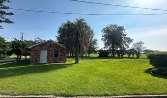 901 4th St, Adel, GA 31620