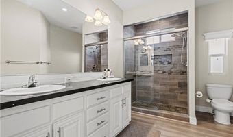 21 Walnut Via, Anaheim, CA 92801