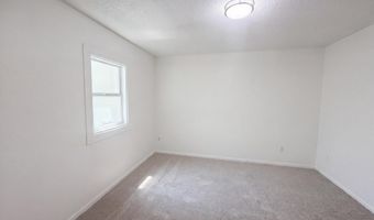 14210 Xenon St NW 4, Anoka, MN 55303