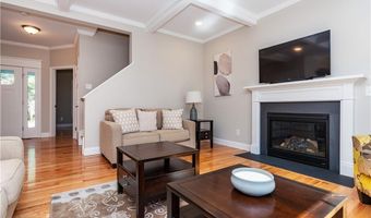 1 Cassidy Trl, Coventry, RI 02816