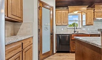 1722 Ponderosa Rd, Ardmore, OK 73401