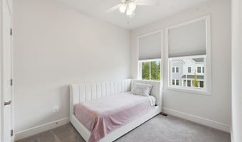 41907 HOGAN FOREST Ter, Aldie, VA 20105