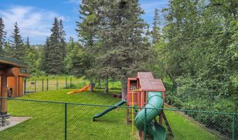 11361 Hideaway Trl, Anchorage, AK 99507