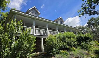 5 A114 N Apple Canyon Rd, Apple River, IL 61001