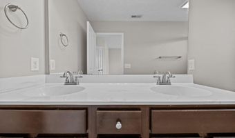 123 Lightwater Dr, Aberdeen, NC 28315