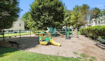 25 HIGHSTREAM Ct 1025, Germantown, MD 20874