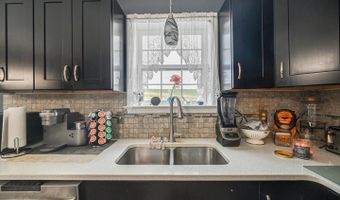 8290 WOODBINE Rd, Airville, PA 17302