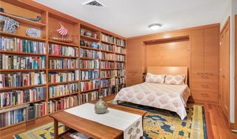 345 Thames St 407 N, Bristol, RI 02809