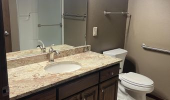 2519 Whisper Wind Dr, Aberdeen, SD 57401
