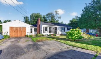 18 Vernon St, Ayer, MA 01432