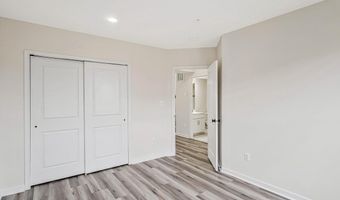 22635 NAUGATUCK Sq, Ashburn, VA 20148