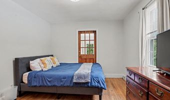 10 Crest Rd, Danbury, CT 06811