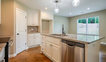2702 Gage Dr, Benton, AR 72019