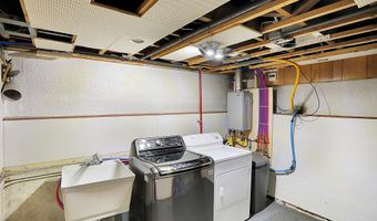 153 S 8th Ave, Beech Grove, IN 46107