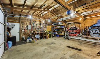 2405 W Sycamore Beach Rd, Angola, IN 46703