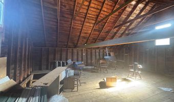 121 Main Rd, Abbot, ME 04406