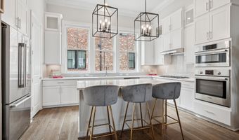 4122 Belt Line Rd, Addison, TX 75001