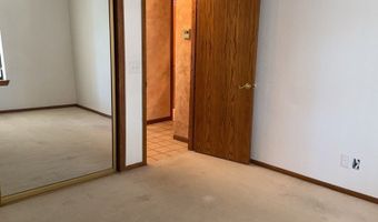 15370 Tacony Rd, Apple Valley, CA 92307