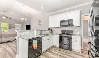 197 Parkview Ln, Advance, NC 27006