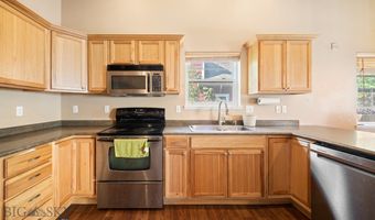 16 Wally D Ln, Belgrade, MT 59714