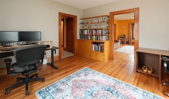 804 6th Ave, Alton, IA 51003