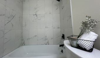 38 Sutton Pl 38, Bloomfield, CT 06002