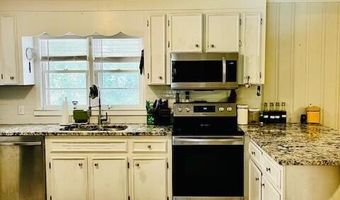 1246 Newport Rd, Macon, GA 31210