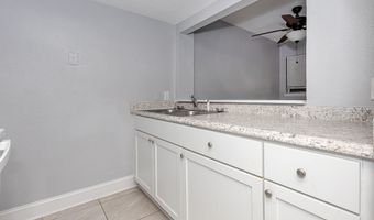 3419 Hospital Rd 6, Pascagoula, MS 39581