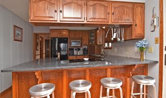 151 E Shore Rd, Narragansett, RI 02882