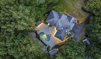 4 Brushwood Dr, Atkinson, NH 03811