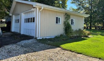 22 CHERRY St, Albion, PA 16401