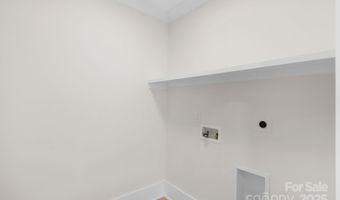 215 Wyanoke Ave, Charlotte, NC 28205