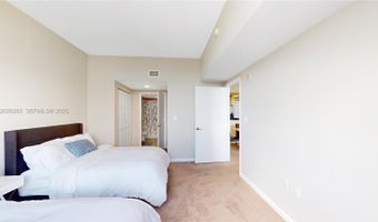 19501 W Country Club Dr PH-10, Aventura, FL 33180