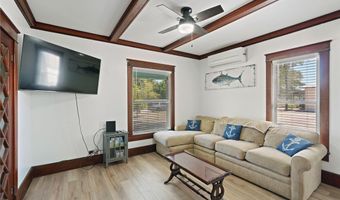 936 S Houston St, Aransas Pass, TX 78336