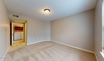1203 Wilshire Cir, Aberdeen, NC 28315