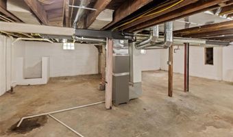 1121 Danforth St, Alton, IL 62002