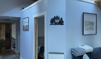 27 Shadowland Rd, Alstead, NH 03602