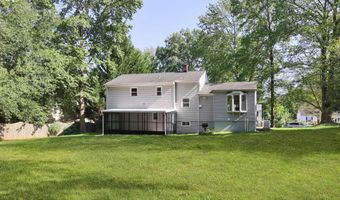 76 Swartzel Dr, Middletown, NJ 07748