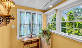 136 S Main St, Allentown, NJ 08501
