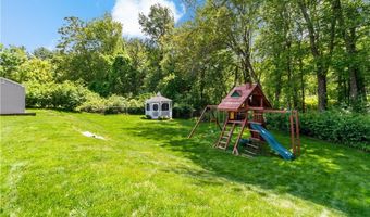7 Mountain Laurel Dr, Coventry, RI 02816