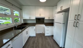 2809 Henry St B, Honolulu, HI 96817