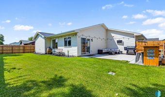 38 N 6th St, Baltic, SD 57003