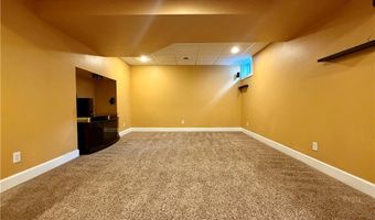 126 Saint Andrews Dr, Horseheads, NY 14845