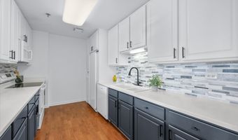 77 S Evergreen Ave 206, Arlington Heights, IL 60005