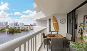 1000 W Island Blvd 911, Aventura, FL 33160