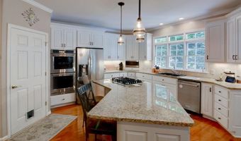 5344 Chaversham Ln, Peachtree Corners, GA 30092