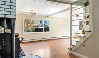 44 Sixth St, Auburn, ME 04210