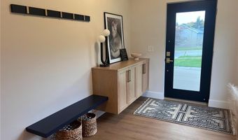 7577 138th St W, Apple Valley, MN 55124