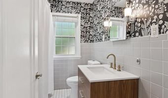 1134 Hutchins Ave, Ann Arbor, MI 48103